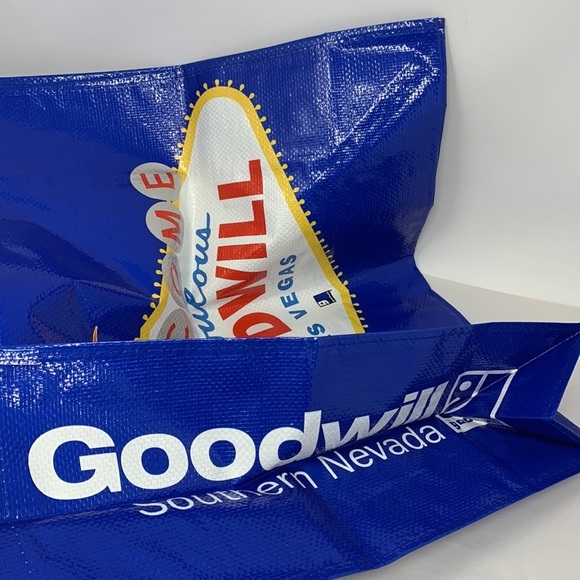 1 pc Welcome To Fabulous Goodwill Las Vegas Bag souvenir NWT - Picture 16 of 17